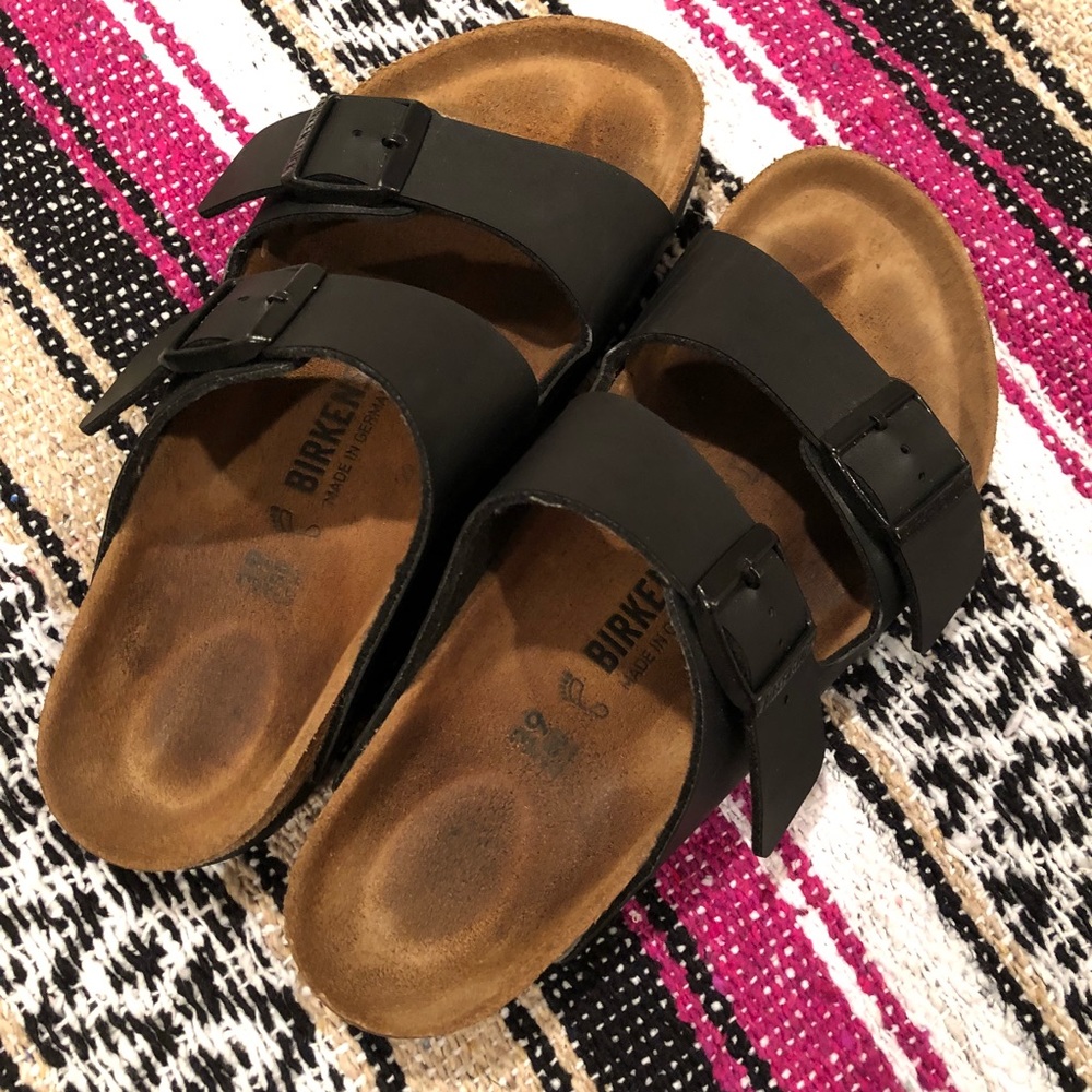 EUC Birkenstock Arizona Sandal Black 39/8